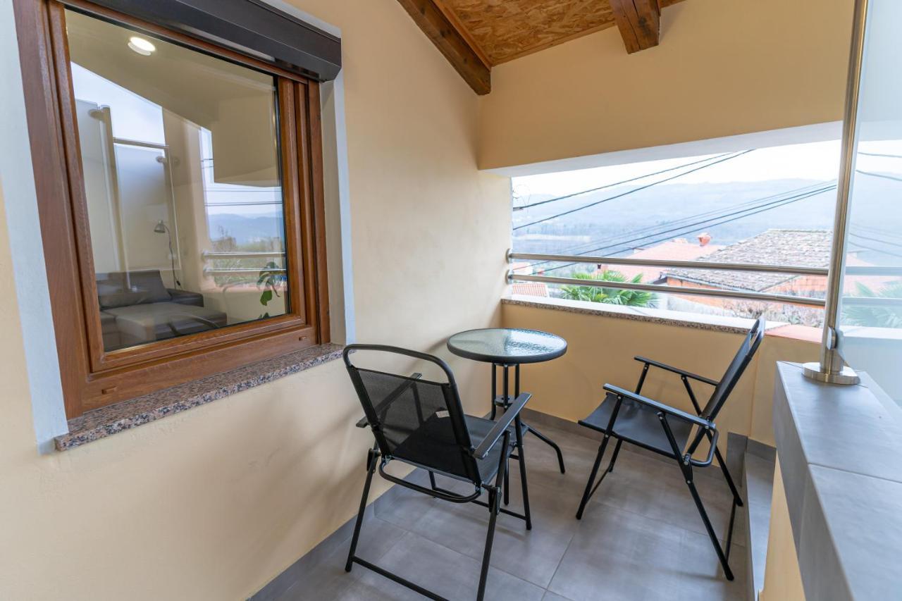 Apartma Valic Ajdovščina Kültér fotó